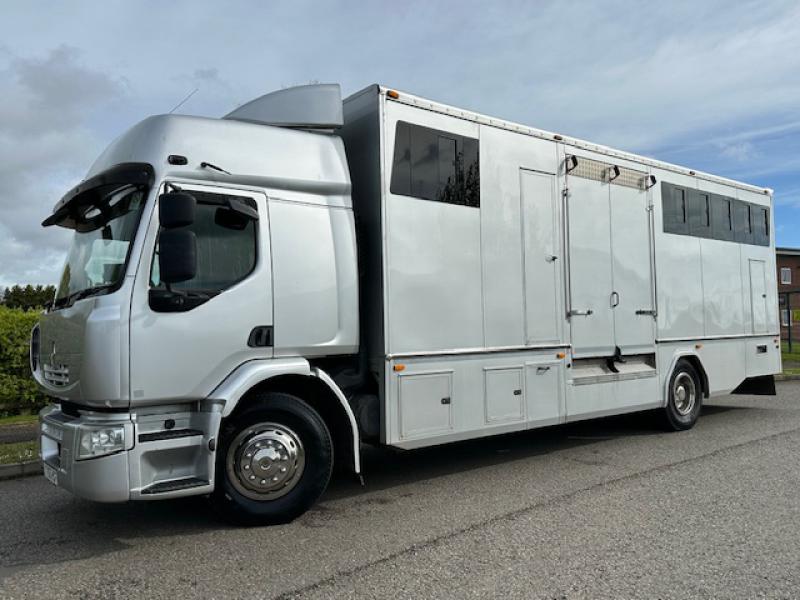 24-813-2013 63 Euro 6 Renault Premium Automatic  18 Ton Coach built by QC Coach builders. Stalled for 8 with smart changing area, Power side and rear ramp. Full tilt cab. Front and rear air suspension..