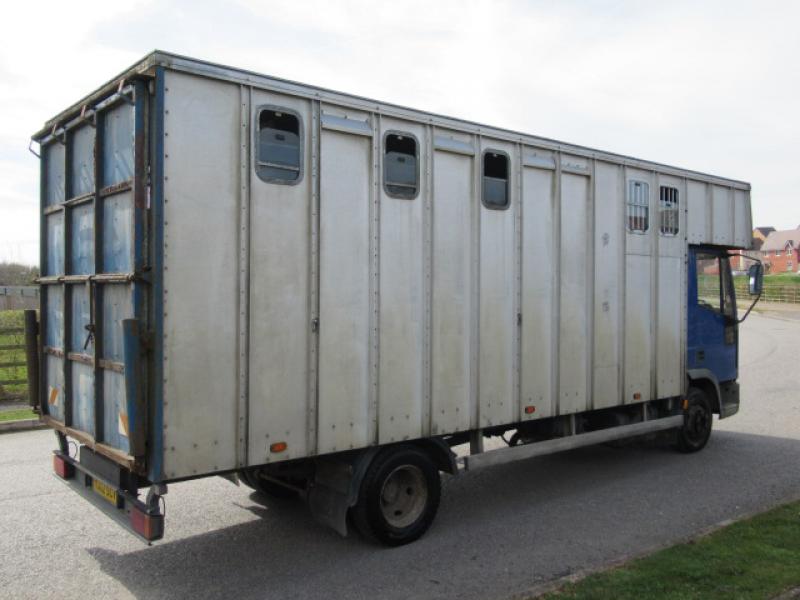 15-574-2002 Iveco Eurocargo 75E17 Professional Aluminium Horse transport JS body. Stalled for 4 . Changing area.