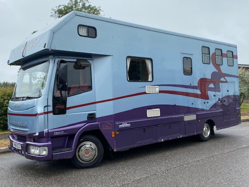22-422-2006 Iveco Eurocargo 75E17 7.5 Ton Coach built by Solitaire Horseboxes. Stalled for 3. Smart luxury living with toilet and shower. Sleeping for 4. Very low mileage. Horsebox from new!