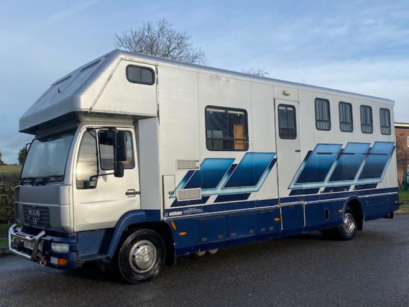 23-452-2002 Model 51 MAN 225 12 Ton Coach built by Whittaker coach builders. Stalled for 4 with smart luxury living, sleeping for 4. Toilet and shower.  Horsebox from new!