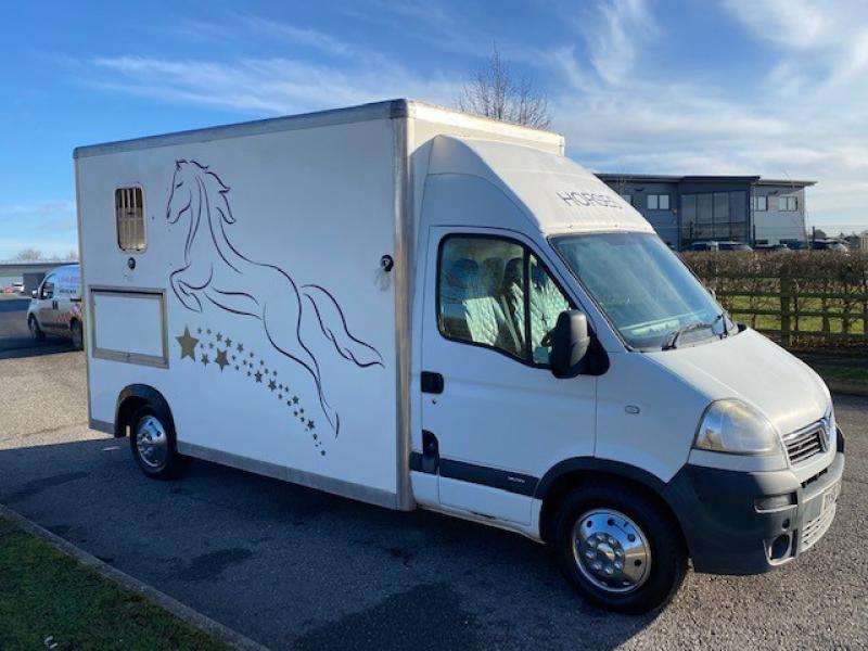 23-461-2009 Model 58 Vauxhall Movano 3.5 ton Coach built by JS Coach builders. Stalled for 2 rear facing. LWB chassis. External tack locker.. Excellent condition throughout