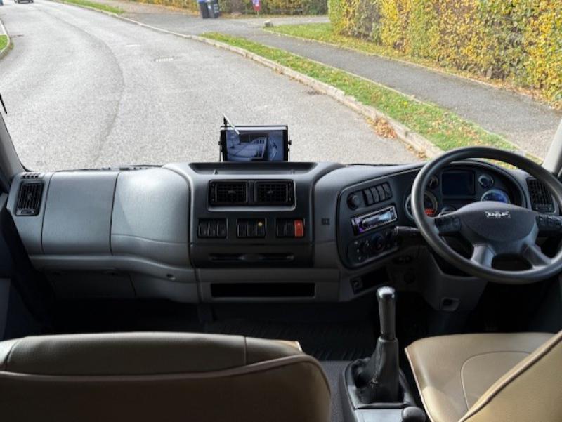 25-1222-2008 DAF LF 170 7.5 Ton, Professional conversion by Minster Coach builders. Stalled for 4 with smart living with toilet. Full tilt cab. Smart horsebox 25-1222-2008 DAF LF 170 7.5 Ton, Professional conversion by Minster Coach builders. Stalled for 4 with smart living with toilet. Full tilt cab. Smart horsebox