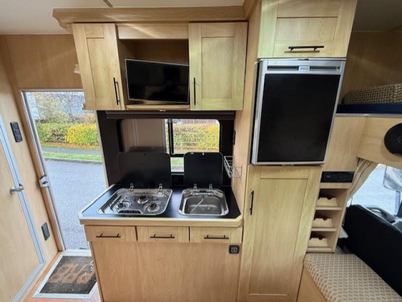 25-1223-Compact 7.5 Ton 2002 Iveco Eurocargo 75E17  Coach built by PRB coach builders. Stalled for 3. Smart living with sleeping for 2. No external tack locker intruding into the horse area. Toilet and shower. 21 ft length 25-1223-Compact 7.5 Ton 2002 Iveco Eurocargo 75E17  Coach built by PRB coach builders. Stalled for 3. Smart living with sleeping for 2. No external tack locker intruding into the horse area. Toilet and shower. 21 ft length