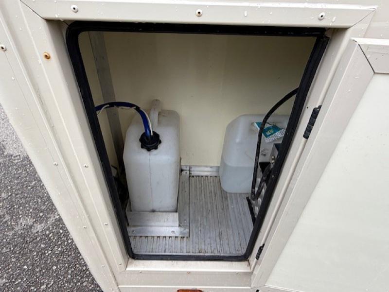 25-1226-2013 62  Peugeot Boxer 3.5 Ton Crew cab. JSW Coach build. Full wall between horse area and changing area with Hob/Sink. Only 15,000 miles... LIKE NEW! 25-1226-2013 62  Peugeot Boxer 3.5 Ton Crew cab. JSW Coach build. Full wall between horse area and changing area with Hob/Sink. Only 15,000 miles... LIKE NEW!