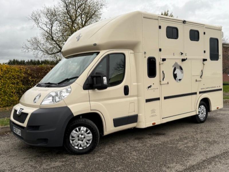 25-1226-2013 62  Peugeot Boxer 3.5 Ton Crew cab. JSW Coach build. Full wall between horse area and changing area with Hob/Sink. Only 15,000 miles... LIKE NEW! 25-1226-2013 62  Peugeot Boxer 3.5 Ton Crew cab. JSW Coach build. Full wall between horse area and changing area with Hob/Sink. Only 15,000 miles... LIKE NEW!