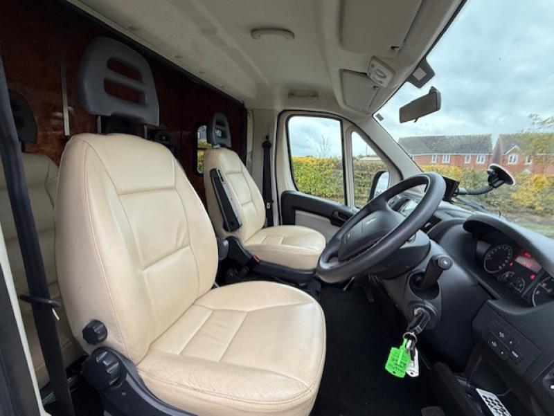25-1226-2013 62  Peugeot Boxer 3.5 Ton Crew cab. JSW Coach build. Full wall between horse area and changing area with Hob/Sink. Only 15,000 miles... LIKE NEW! 25-1226-2013 62  Peugeot Boxer 3.5 Ton Crew cab. JSW Coach build. Full wall between horse area and changing area with Hob/Sink. Only 15,000 miles... LIKE NEW!