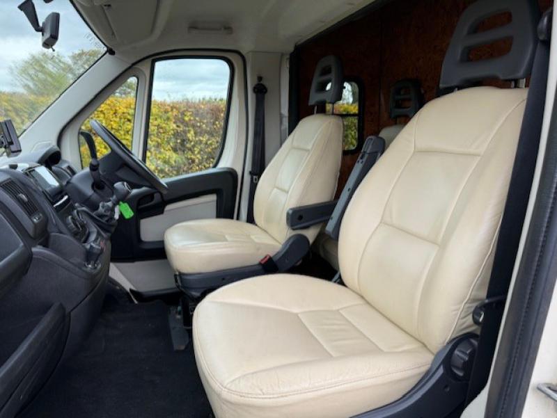 25-1226-2013 62  Peugeot Boxer 3.5 Ton Crew cab. JSW Coach build. Full wall between horse area and changing area with Hob/Sink. Only 15,000 miles... LIKE NEW! 25-1226-2013 62  Peugeot Boxer 3.5 Ton Crew cab. JSW Coach build. Full wall between horse area and changing area with Hob/Sink. Only 15,000 miles... LIKE NEW!